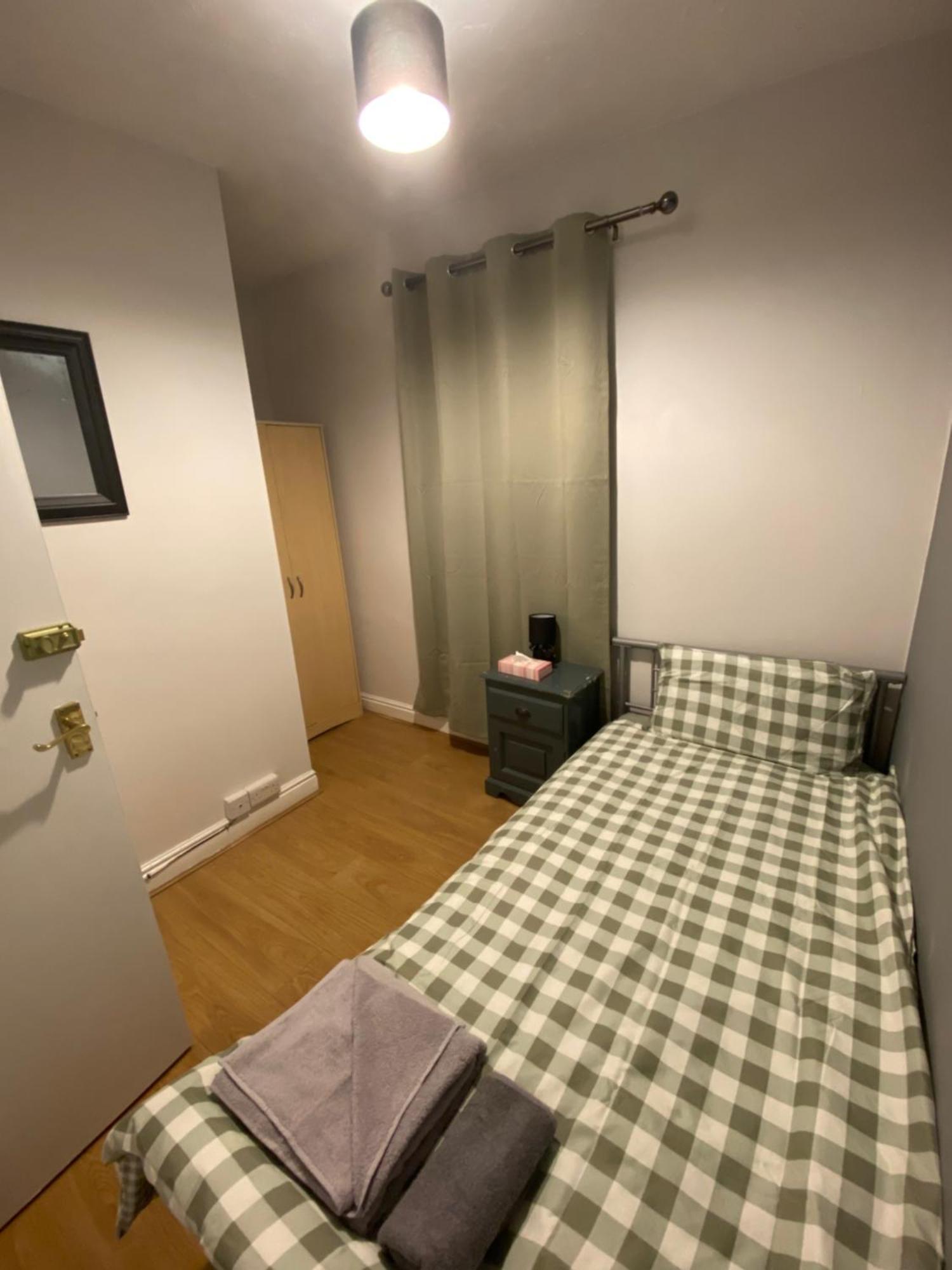 M&B Accommodation لينكولن المظهر الخارجي الصورة
